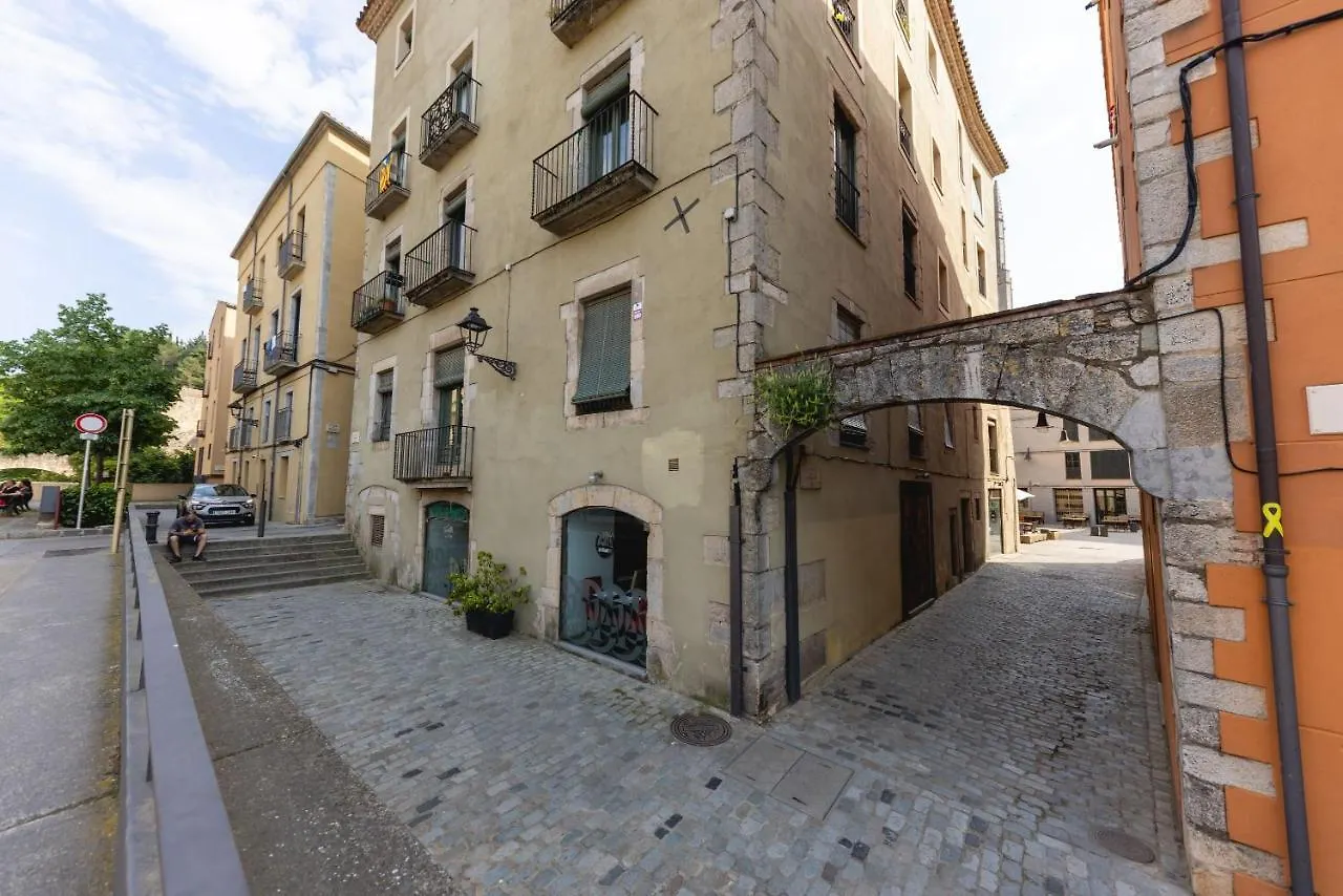 Bravissimo Pou Rodo, Authentic 1-Bedroom Apartment 赫罗纳